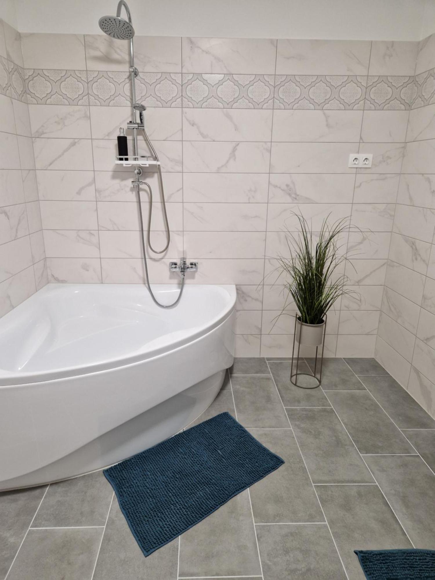 Bük Tuerkiz Apartman מראה חיצוני תמונה